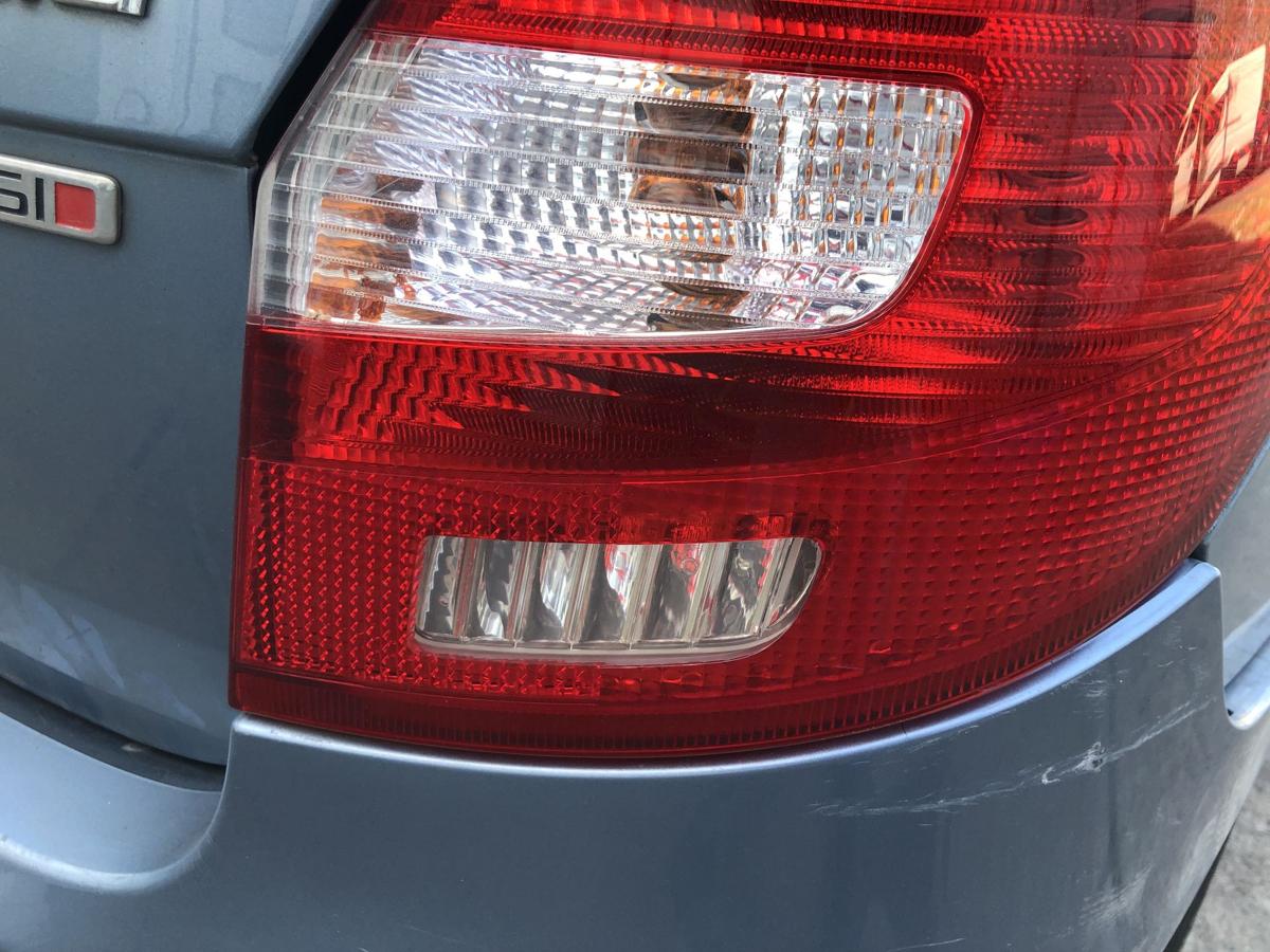 Skoda Fabia II 2 Typ 5J R&uuml;ckleuchte rechts R&uuml;cklicht Heckleuchte Kombi