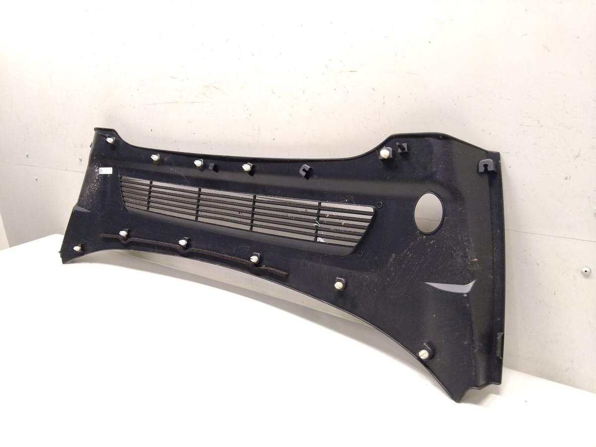 Tesla Model Y original Plastikabdeckung Blende Windlauf 1619812-98-B Bj.2023