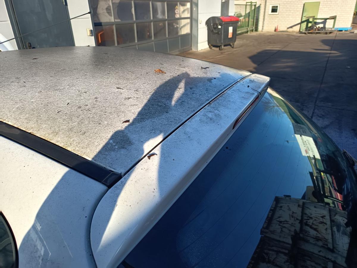 Peugeot 206+ original Heckklappe mit Scheibe EWP Polarwei&szlig; Bj 2012