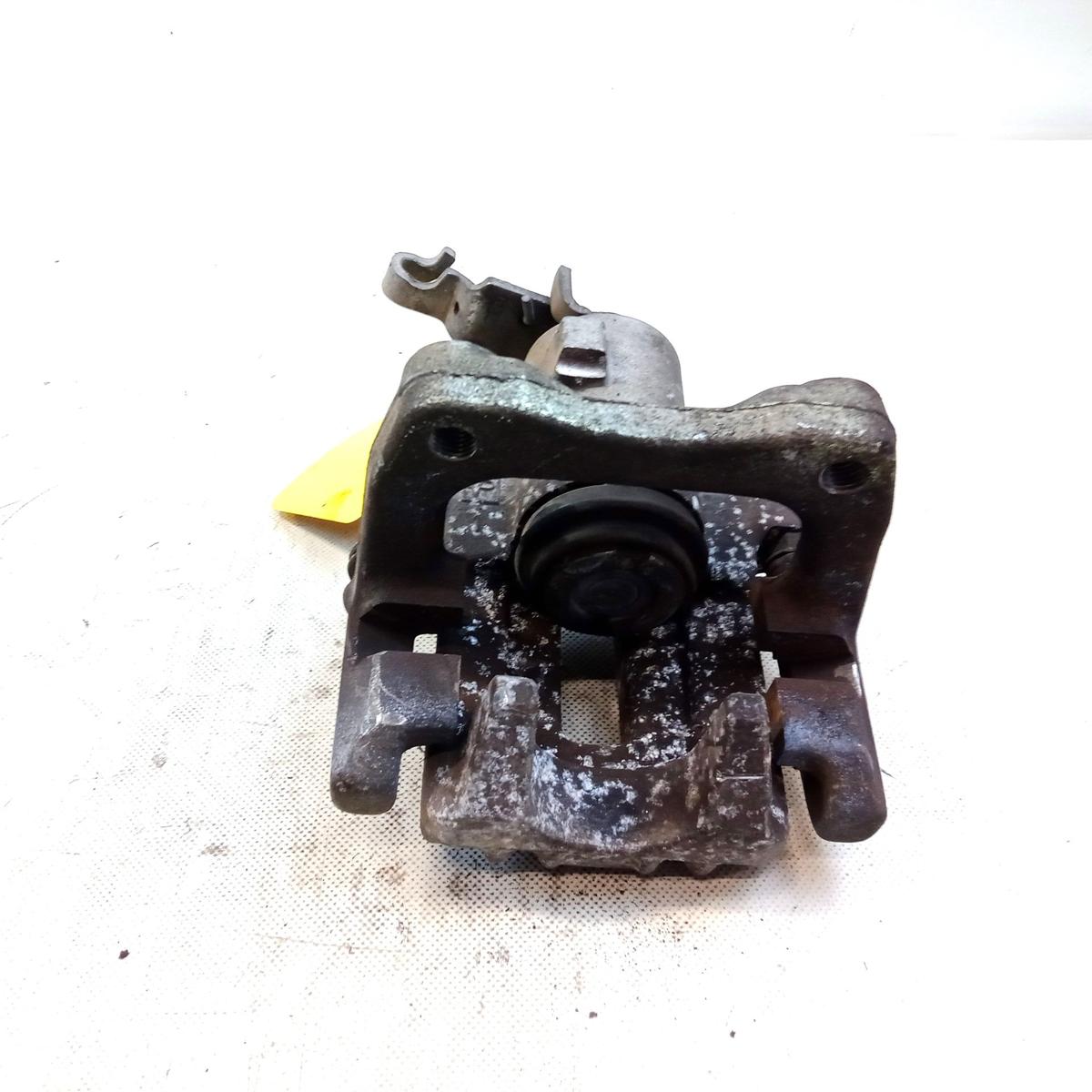 Audi A3 8P original Bremssattel Hinterachse rechts mit Tr&auml;ger 253x10mm Bj.2003