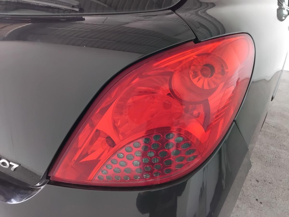 Peugeot 207 WA original R&uuml;ckleuchte Schlussleuchte rechts Flie&szlig;heck BJ2007