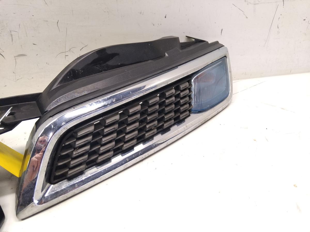Nissan Micra K12 Facelift original K&uuml;hlergrill links und rechts mit Chrom Bj.2010