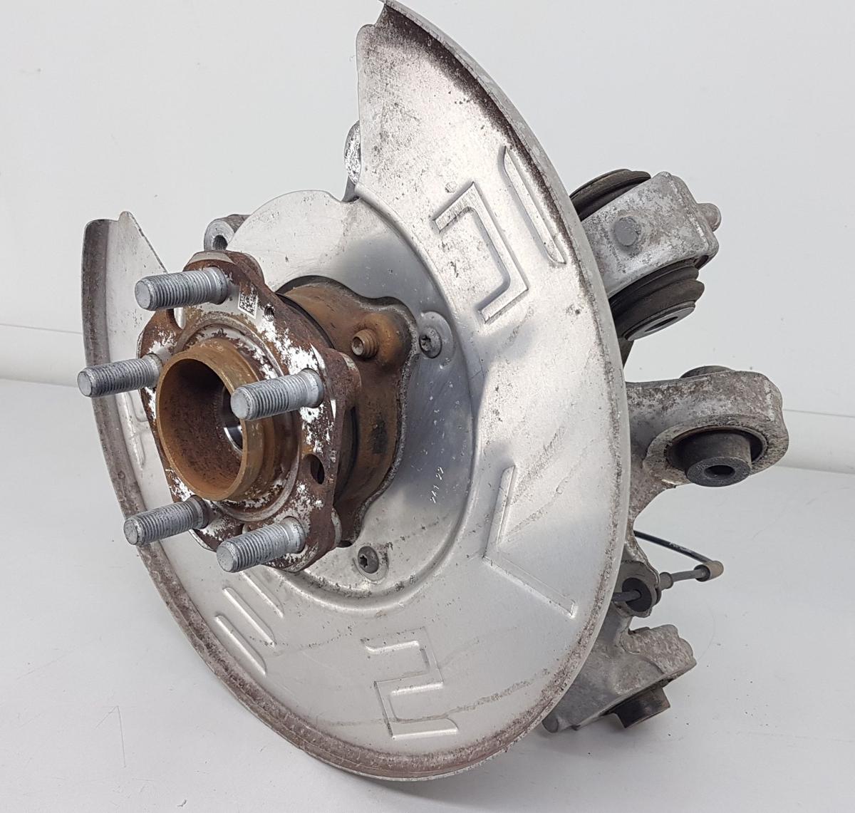 Tesla Model Y Achsschenkel hinten rechts Bj2022 1188416-00-F 335x20mm