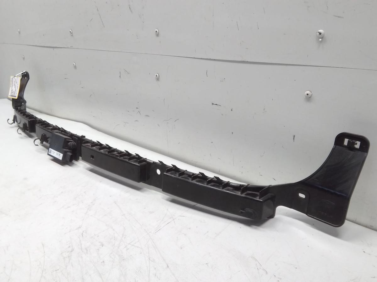 Tesla Model 3 original Führung Halter Stoßfänger hinten mitte 1083994-00-E BJ2019