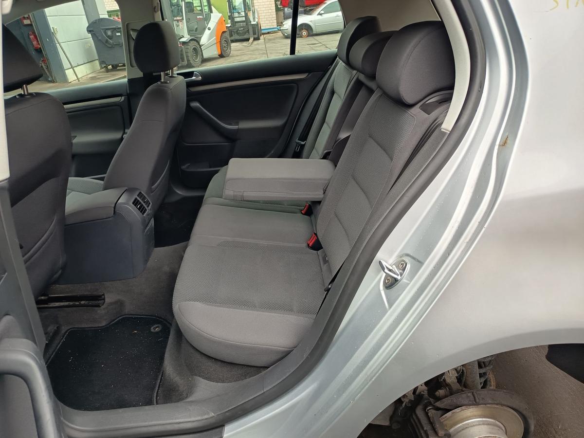 VW Golf V original Rücksitzbank Fond hinten Stoff schwarz Bj 2005