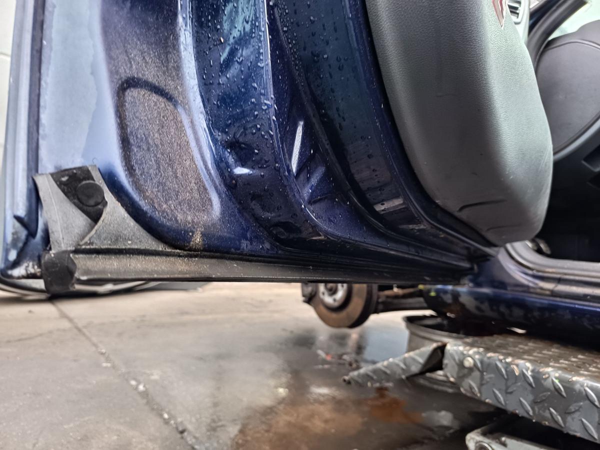 Seat Toledo 1M original Tür vorn links Fahrer B5N Indigoblau Bj 2000