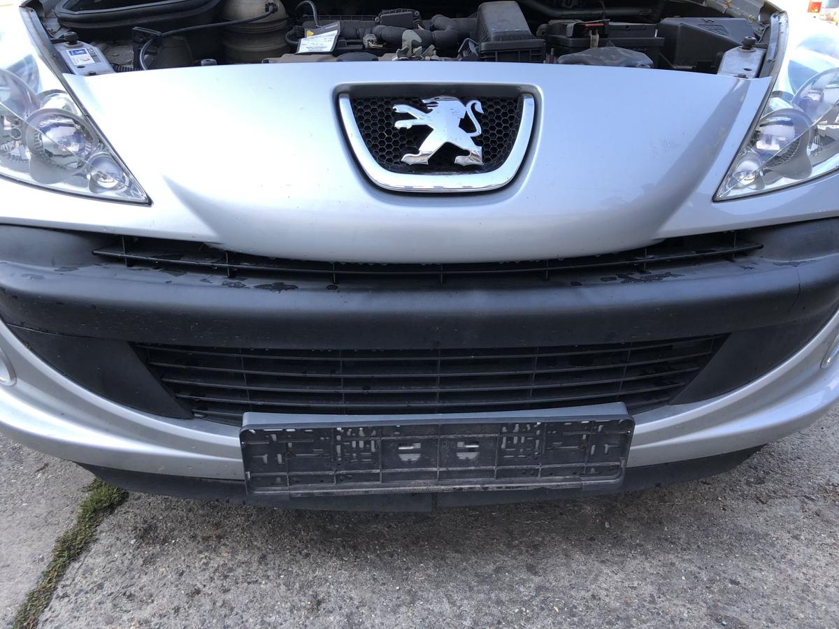 Peugeot 206+ Sto&szlig;f&auml;nger vorn Frontsch&uuml;rze mit Nebel EZR Aluminiumgrau Metallic