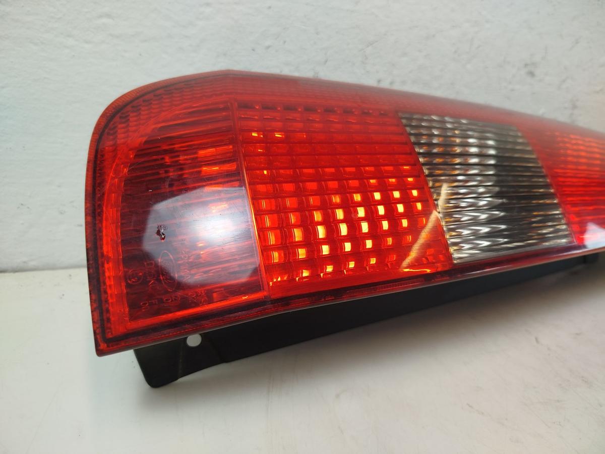 Ford Fusion JU2 R&uuml;ckleuchte links R&uuml;cklicht Heckleuchte OEM 2002 bis 2005