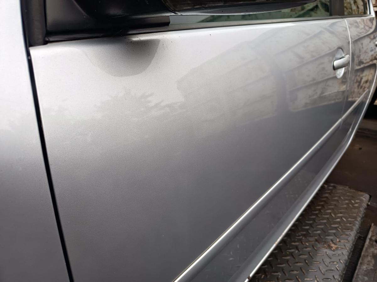 VW Golf V 5 türer original Tür vorn links Fahrer A7W Reflexsilber Bj 2005
