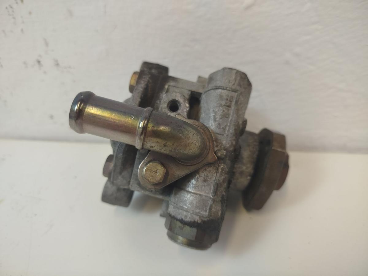 VW Golf IV 4 1J Servopumpe Lenkhilfepumpe Fl&uuml;gelpumpe KYB 1390ccm 55kw