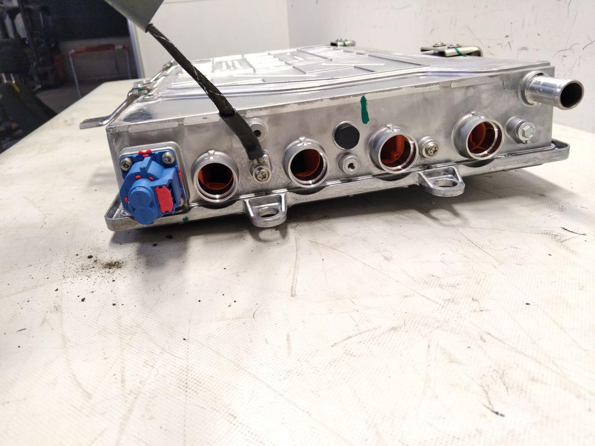 Tesla Model S original On-Board Charger Ladeger&auml;t 1066510-01-C Bj.2019