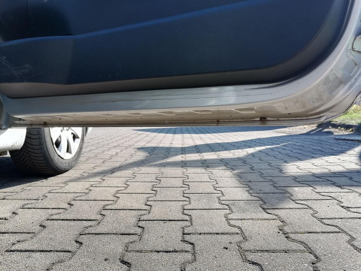 Peugeot 207 original T&uuml;r vorn rechts EZR Aluminium Grau 3-T&uuml;rer Rohbau Bj.2007