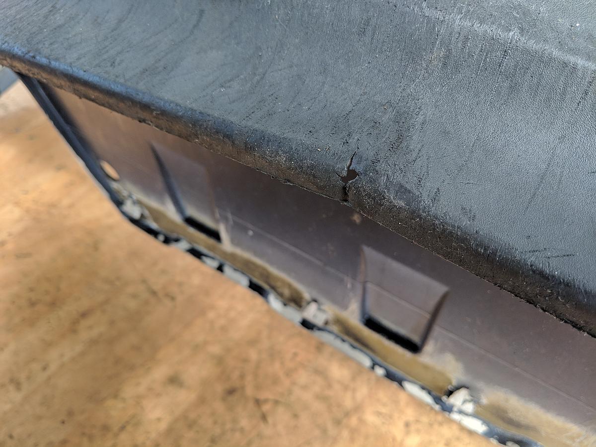 Opel Vectra C Limousine 02-05 Stossf&auml;nger vorn Nebel Scheinwerferreinigungsanlage