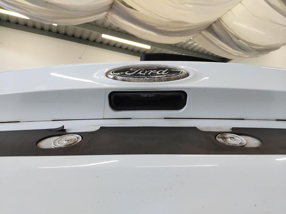 Ford Focus 3 DYB Kombi original Heckklappe frostwei&szlig; mit Scheibe BJ2013 Turnier