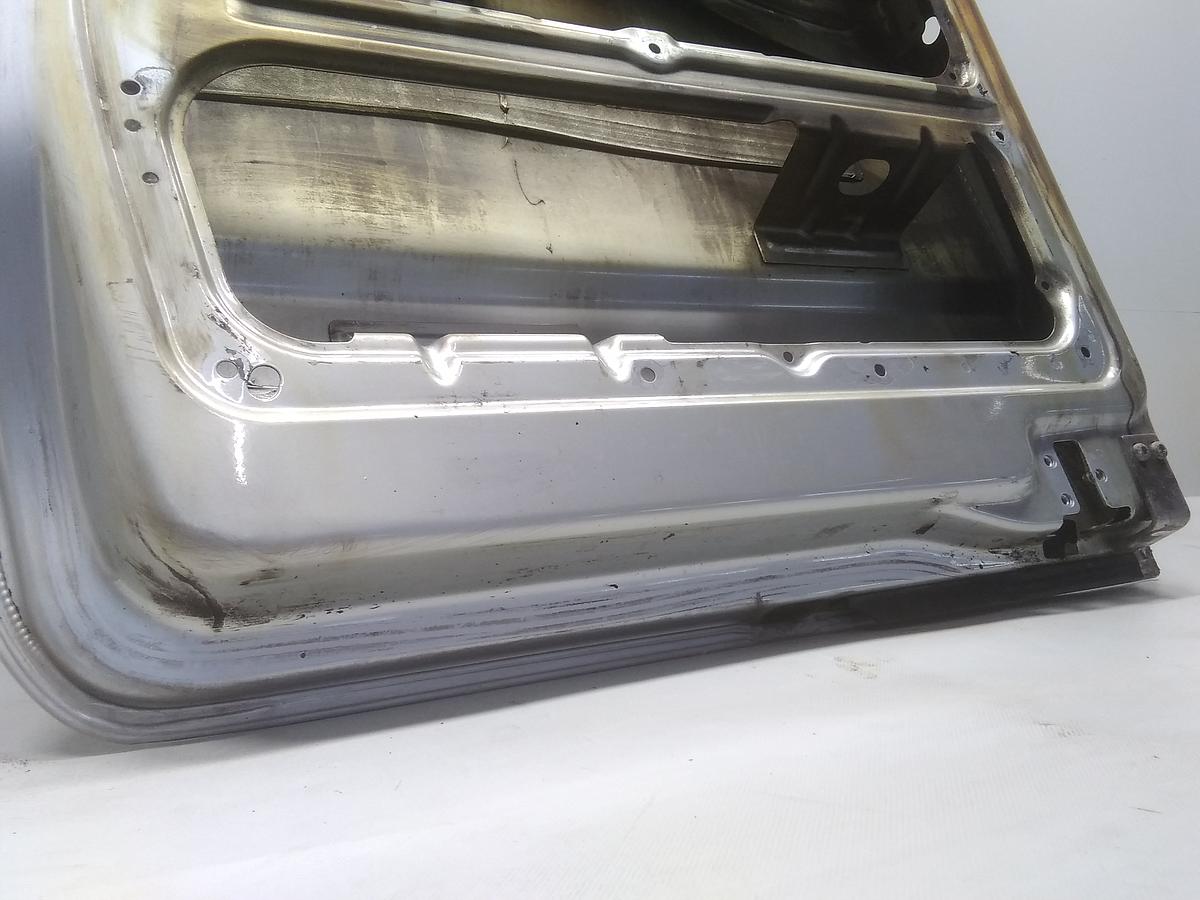 Mercedes Vito 639 Heckfl&uuml;gelt&uuml;r Heckt&uuml;r rechts ! Brandschaden ! Bj.2007