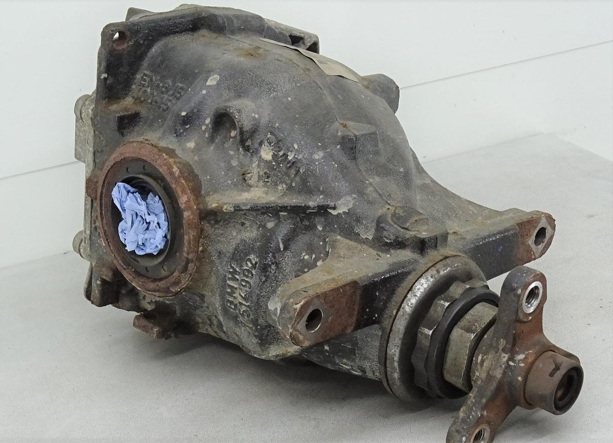 BMW 1er F20 Differential Hinterachsgetriebe 7616971 2,81 1,6 100kw N13B16A