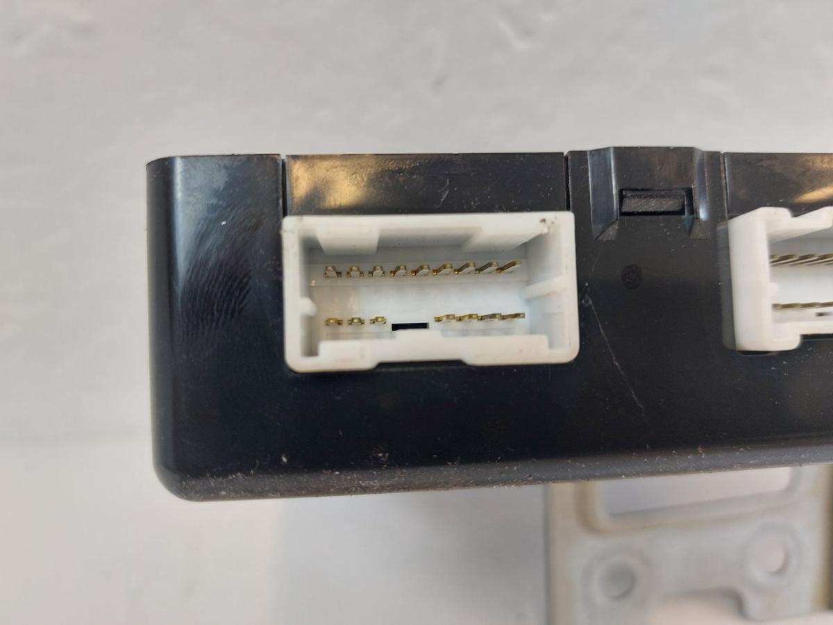 Hyundai i20 PB Steuergerät BCM Modul Steuergerät OEM