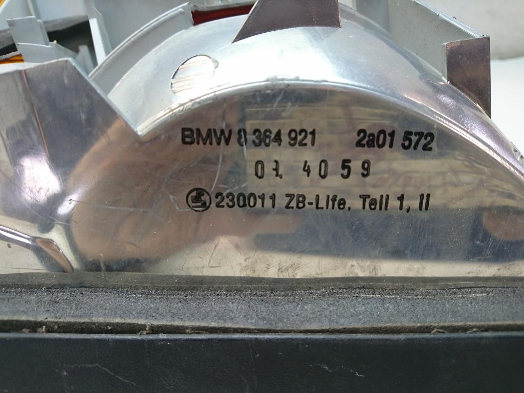 BMW 3er E46 320i Rückleuchte links Limo rot gelb BJ1999