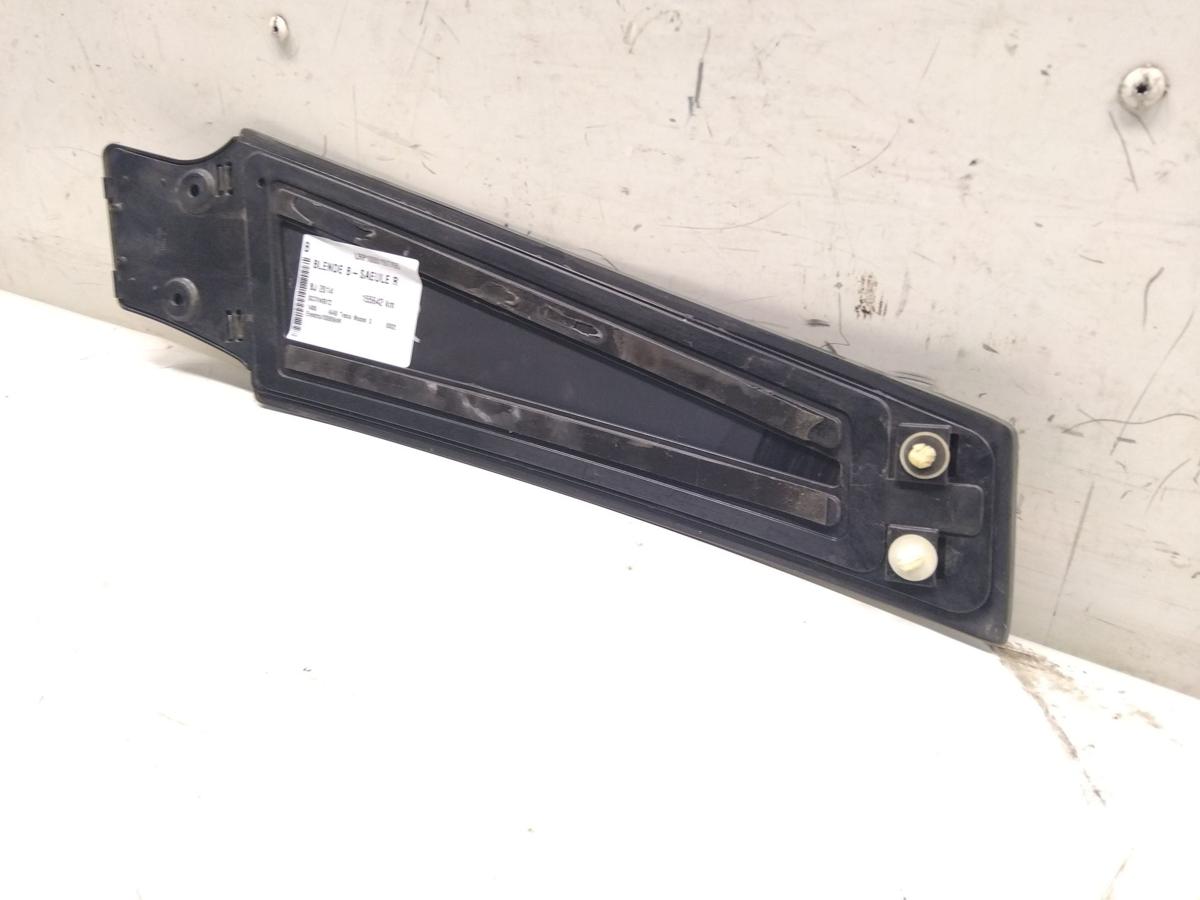 Tesla Model S P85D original Blende B-S&auml;ule rechts schwarz BJ2014