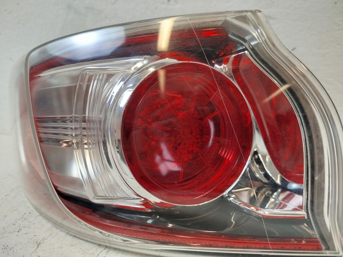 Mazda 3 Typ BL Rückleuchte außen links Rücklicht Heckleuchte nicht LED OEM