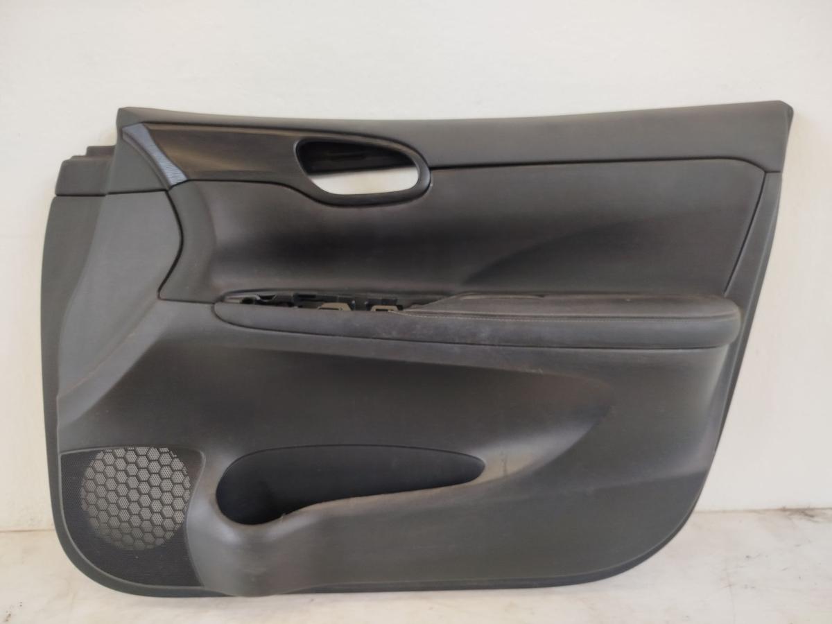 Nissan Pulsar C13M Türverkleidung vorn rechts Innenverkleidung Leder
