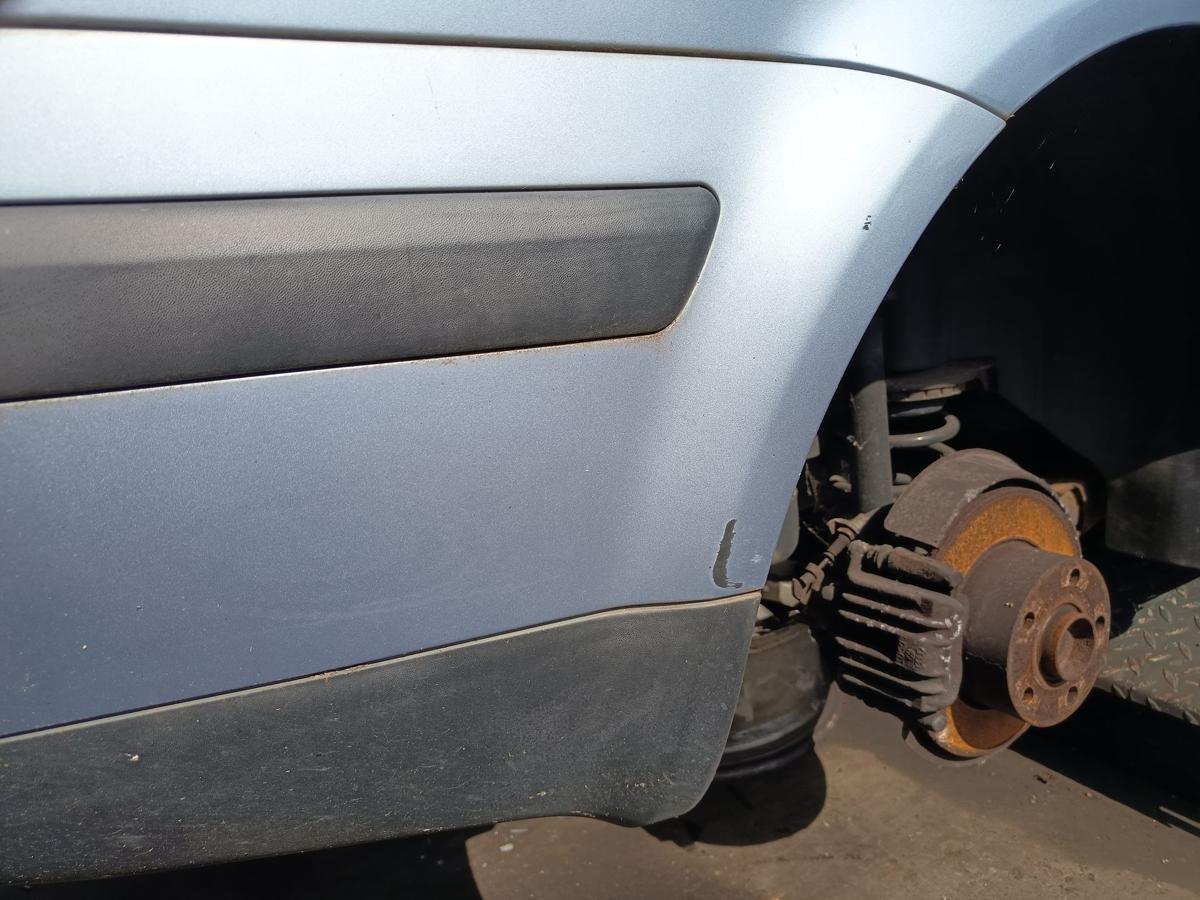 VW Passat Variant 3B orig Sto&szlig;stange hinten Sto&szlig;f&auml;nger LL5Y Blau bis Bj 2000