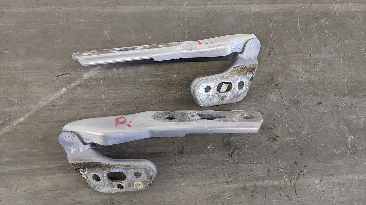 Audi A6 4F Avant Satz Haubenscharniere LY7H Akoyasilbermet