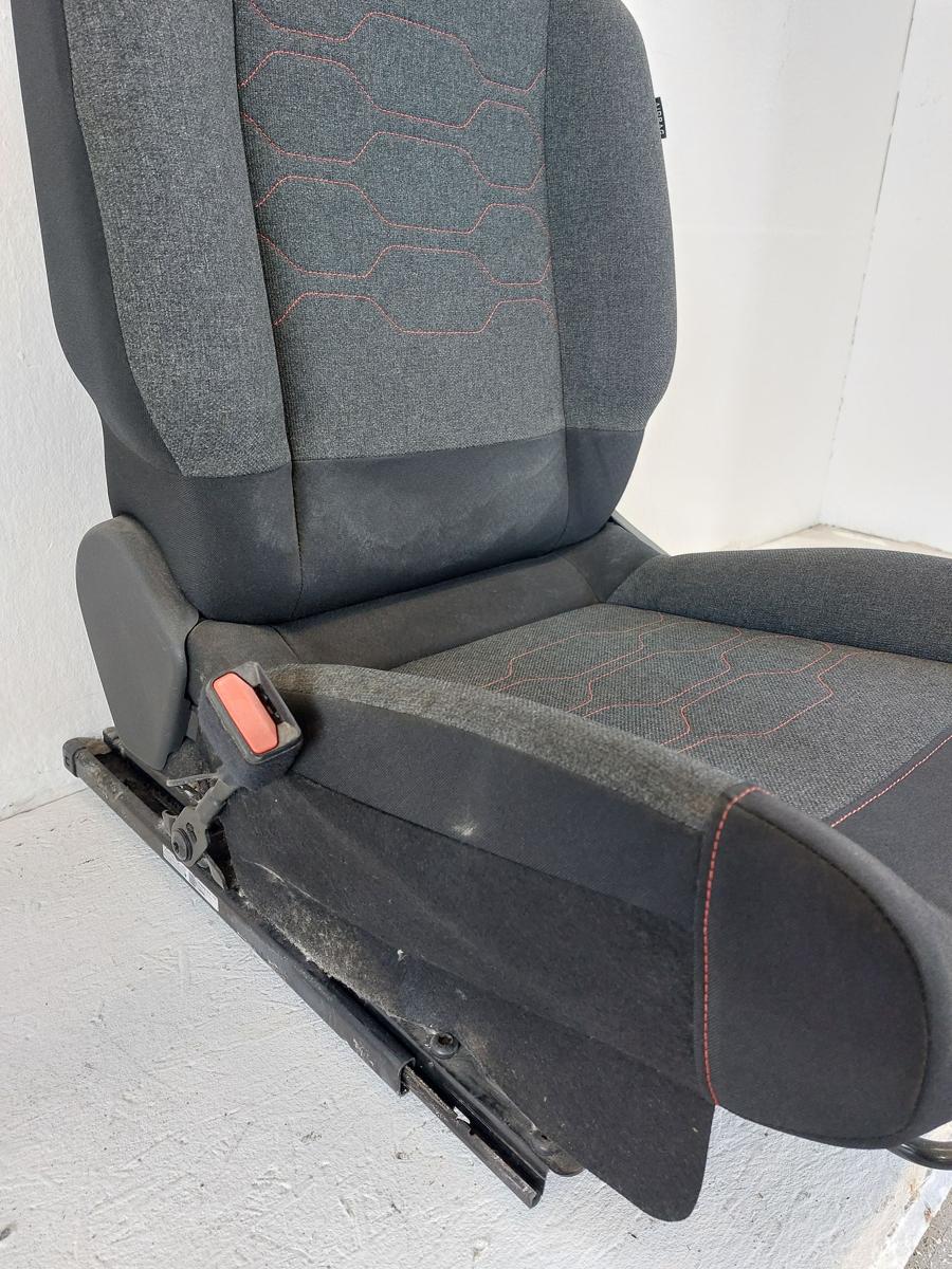Citroen C3 III SX ab17 Sitz vorn links Fahrersitz Stoff mit Heizung Autositz
