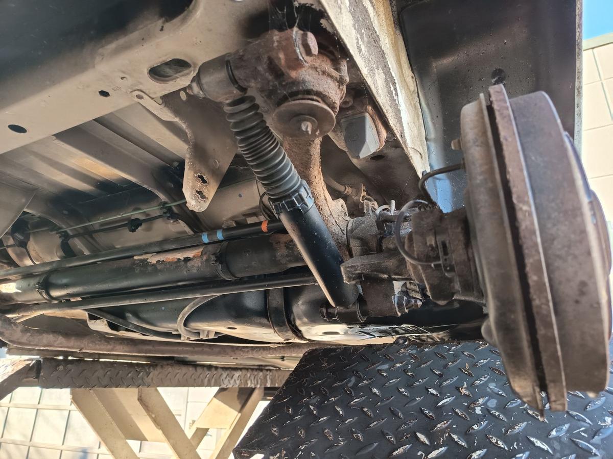 Peugeot 206+ original Hinterachse trommelgebremst f&uuml;r 1,1l 44kW HFX Bj 2012