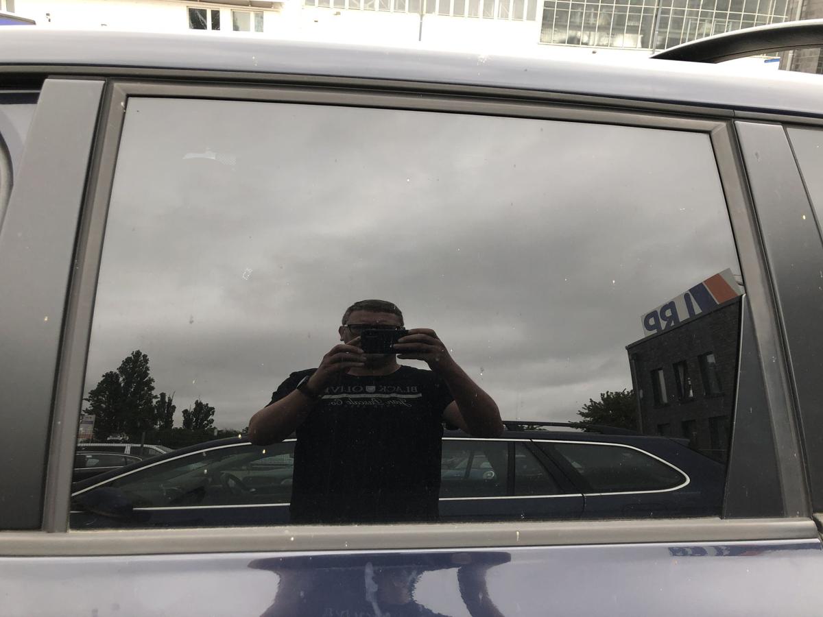 VW Touareg 7L T&uuml;rscheibe hinten links Fondt&uuml;r Scheibe mit Folie get&ouml;nt kein VSG