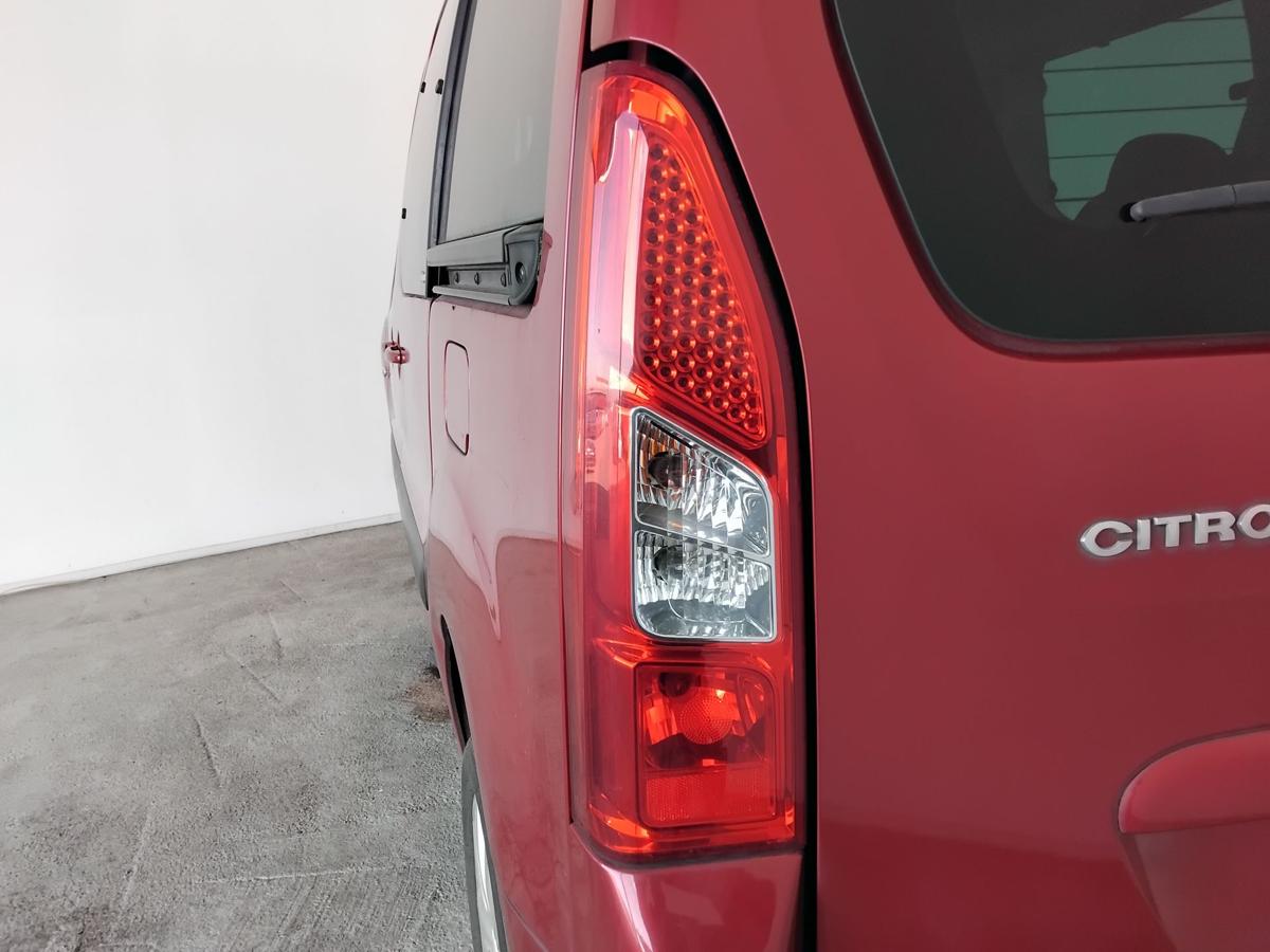 Citroen Berlingo 2 orig R&uuml;ckleuchte Heckleuchte links Fzg. mit Heckklappe BJ2010
