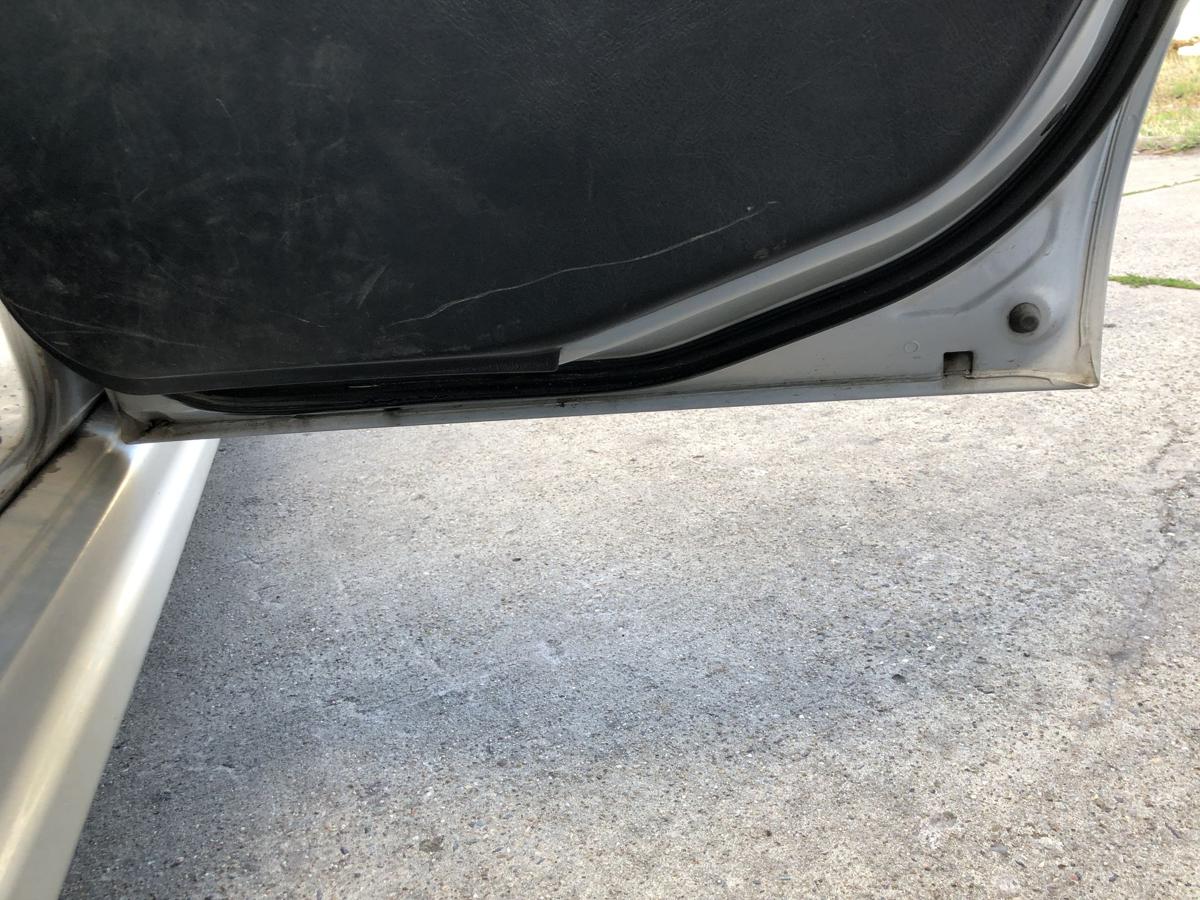 Mitsubishi Galant EA0 T&uuml;r hinten rechts Fondt&uuml;r Limo Roh A69C Satellite Silver