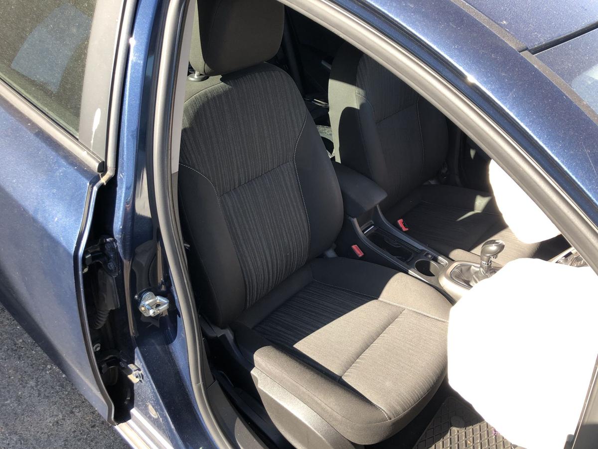 Opel Astra Sitz vorn rechts Beifahrersitz Stoff Heizung Autositz OEM Stoffsitz