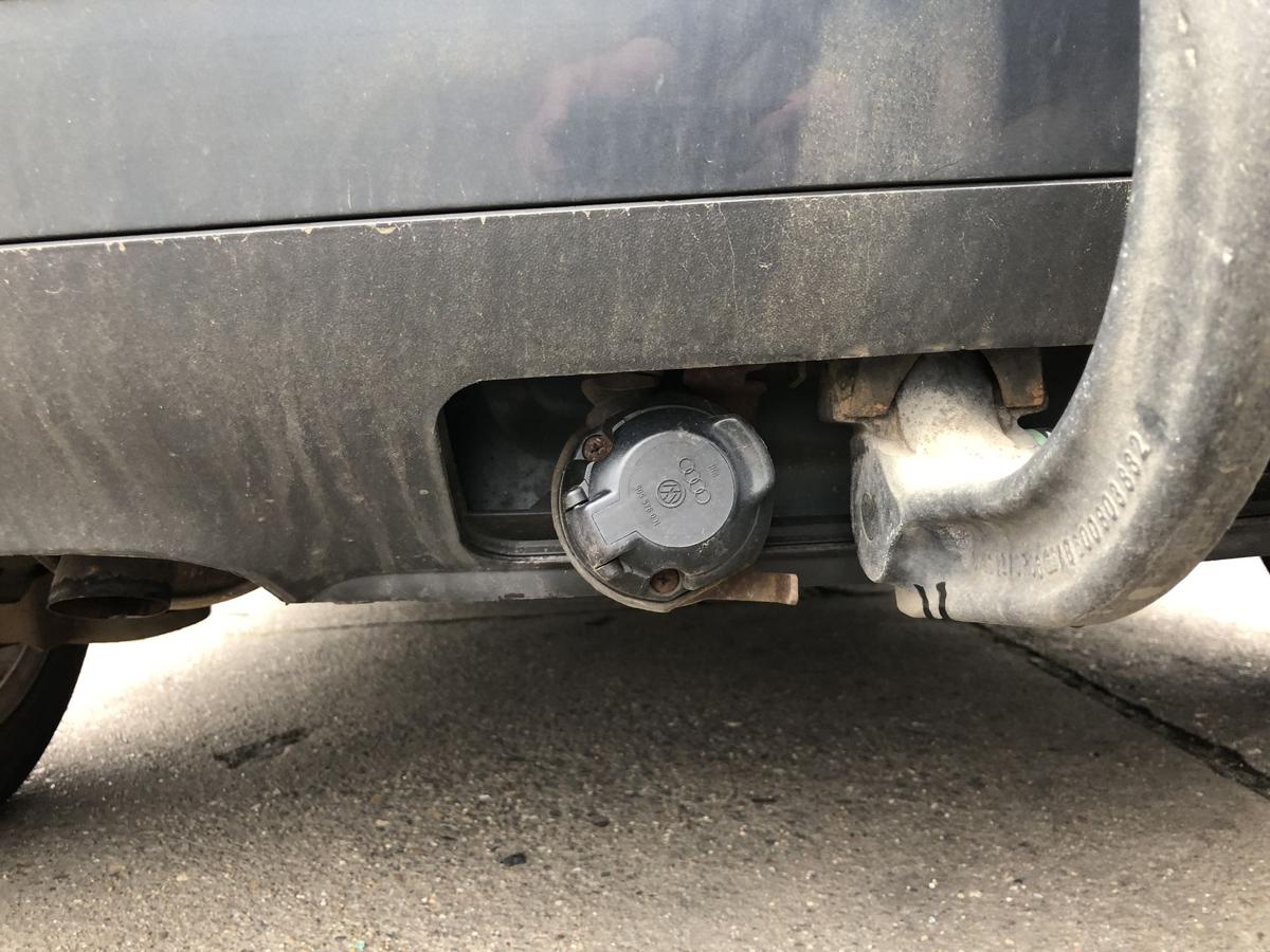 VW Polo 9N3 Sto&szlig;f&auml;nger hinten Hecksch&uuml;rze mit PDC LC7V grau f&uuml;r 3 und 5 t&uuml;rer