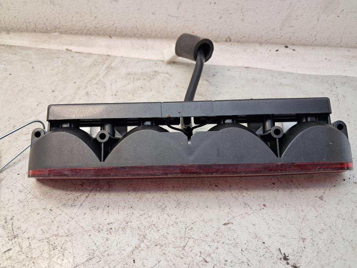 Mitsubishi Colt Z30 Zusatzbremsleuchte 3 Bremsleuchte Heckklappe 3t&uuml;rig BJ2005