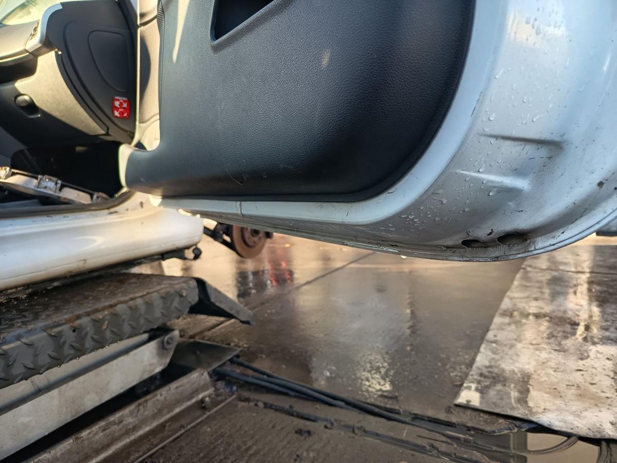 Peugeot 206+ original T&uuml;r rechts Beifahrer EWP Polarwei&szlig; Bj 2012