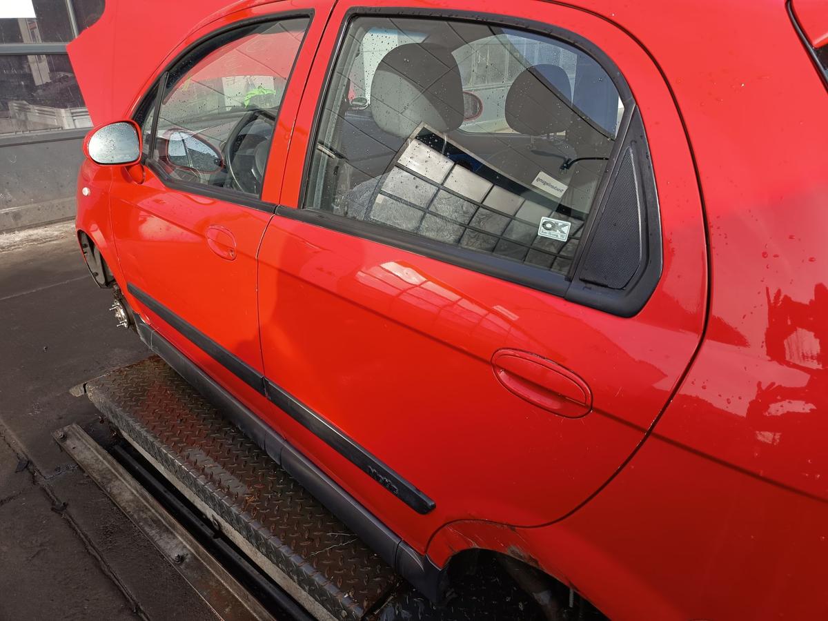 Chevrolet Matiz M200 original T&uuml;r hinten links Fond 71U Super red Bj 2009