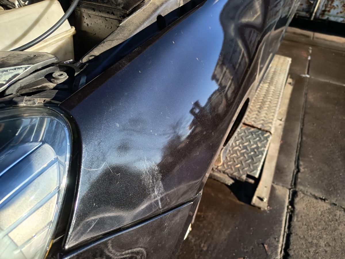 Mercedes W245 Mopf orig Kotfl&uuml;gel links Seitenteil schwarz &uuml;berlackiert Bj 2011