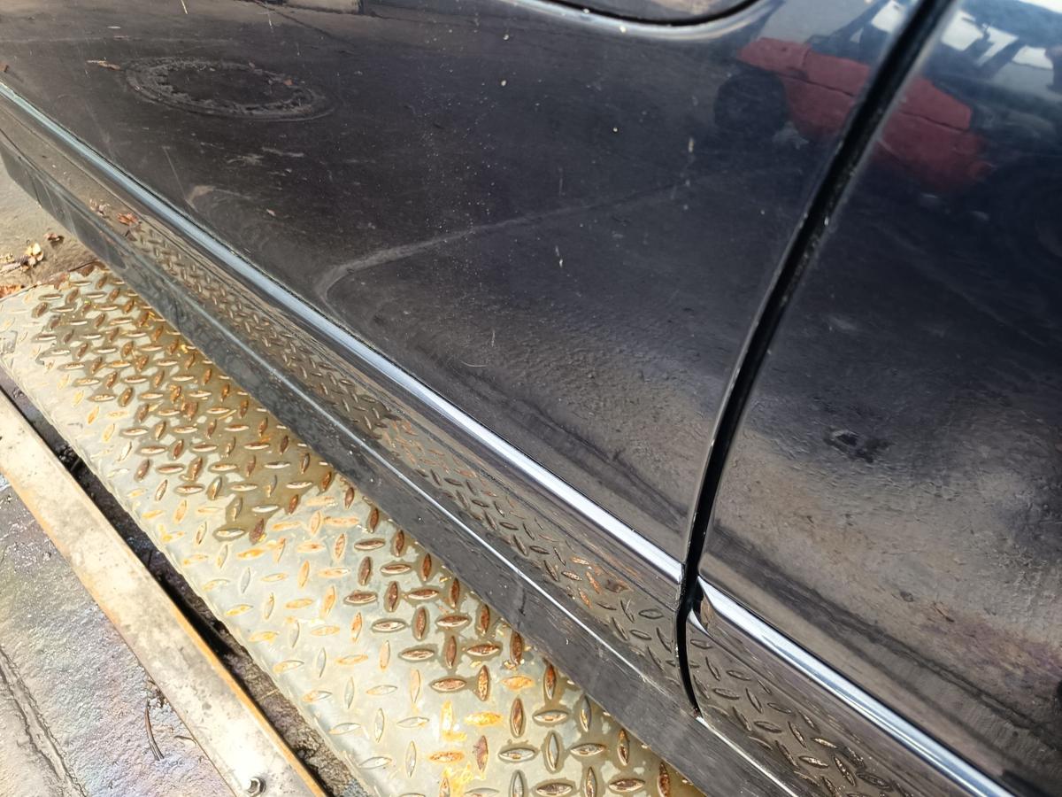 BMW E39 original T&uuml;r vorn links Fahrer 317/5 Orientblau Bj 2003