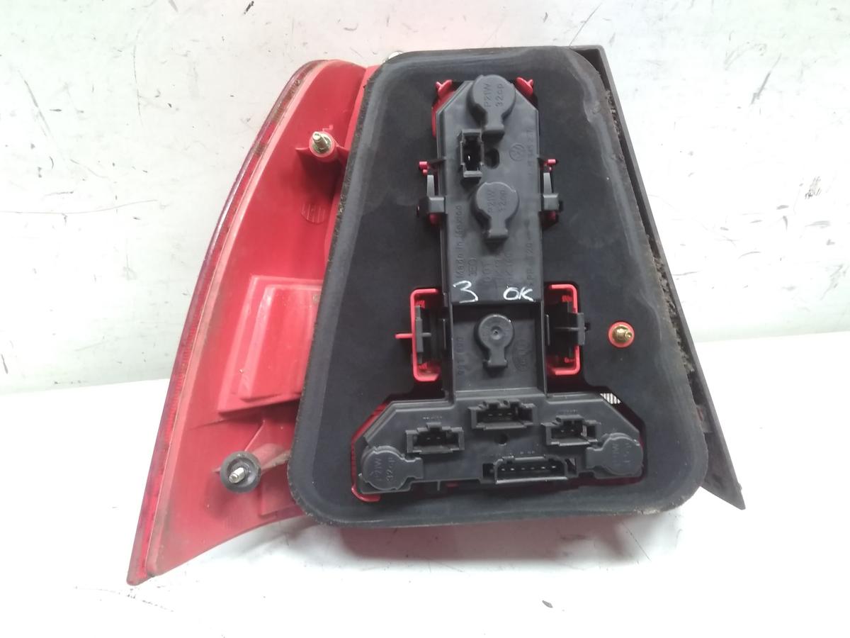 VW Bora Limo 1J original R&uuml;ckleuchte Heckleuchte Schlussleuchte rechts BJ2000