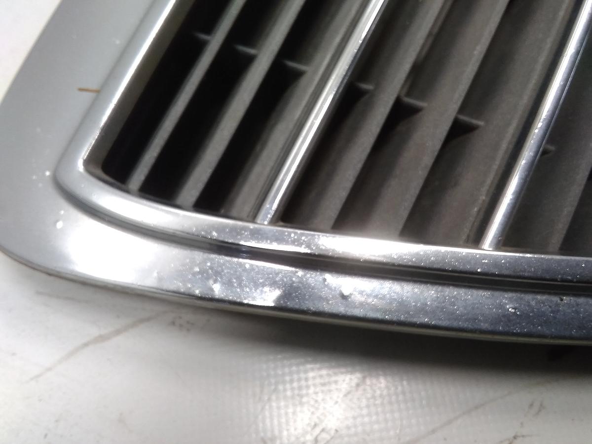 Mercedes Benz 210 BJ2000 original Kühlergrill Grill vorn chrome