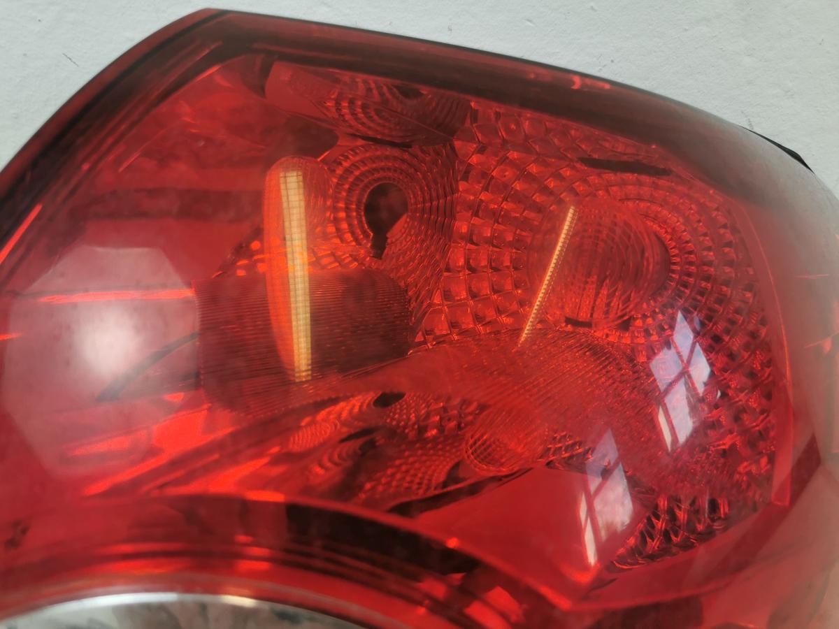 Chevrolet Captiva R&uuml;ckleuchte rechts R&uuml;cklicht Heckleuchte Schlusslicht 06-16