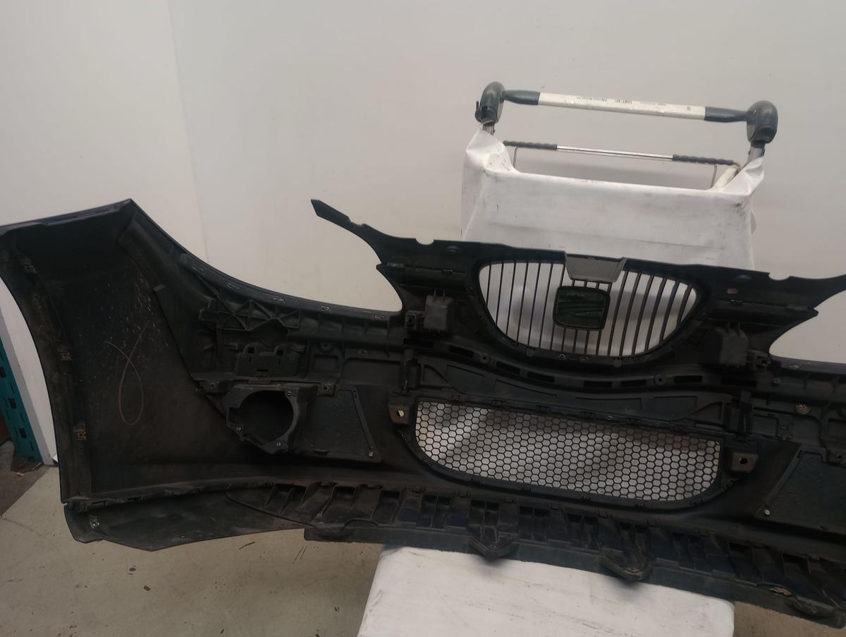 Seat Toledo 3 III 5P orig Stoßstange vorn Stoßfänger Grill LS5S Blau Bj 2005