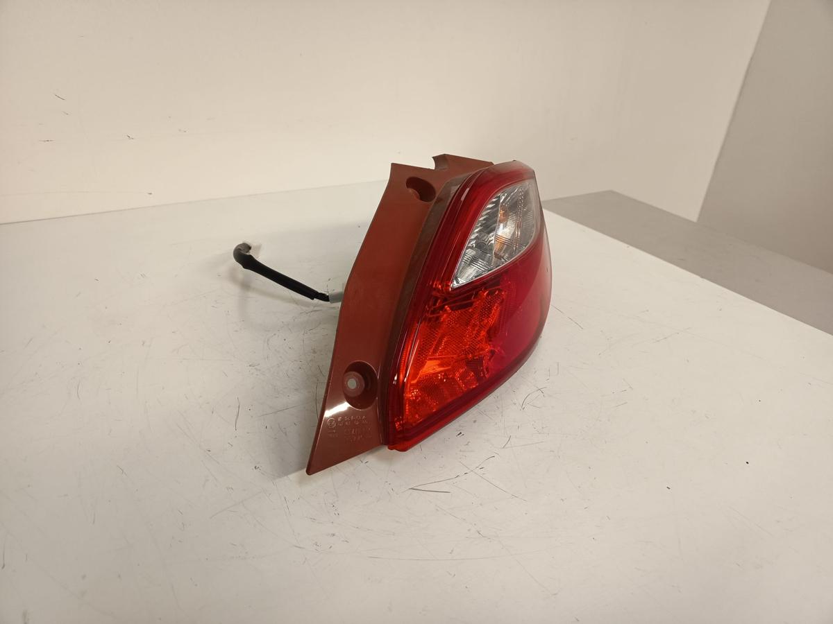 Mazda 2 DE orig Rückleuchte/ Heckleuchte rechts Bj 2013