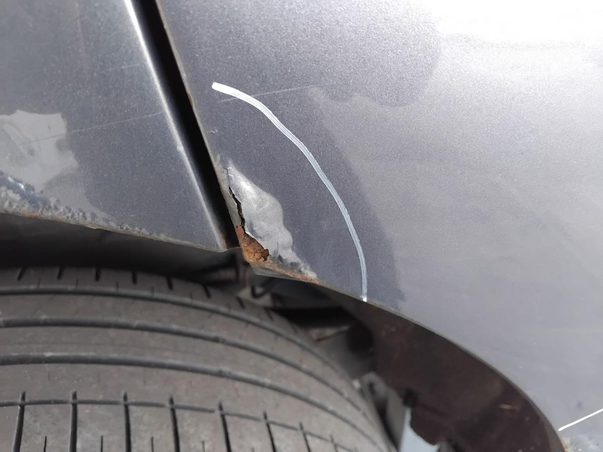 Mazda CX-7 ER T&uuml;r hinten rechts graumetallic M&auml;ngel BJ2008