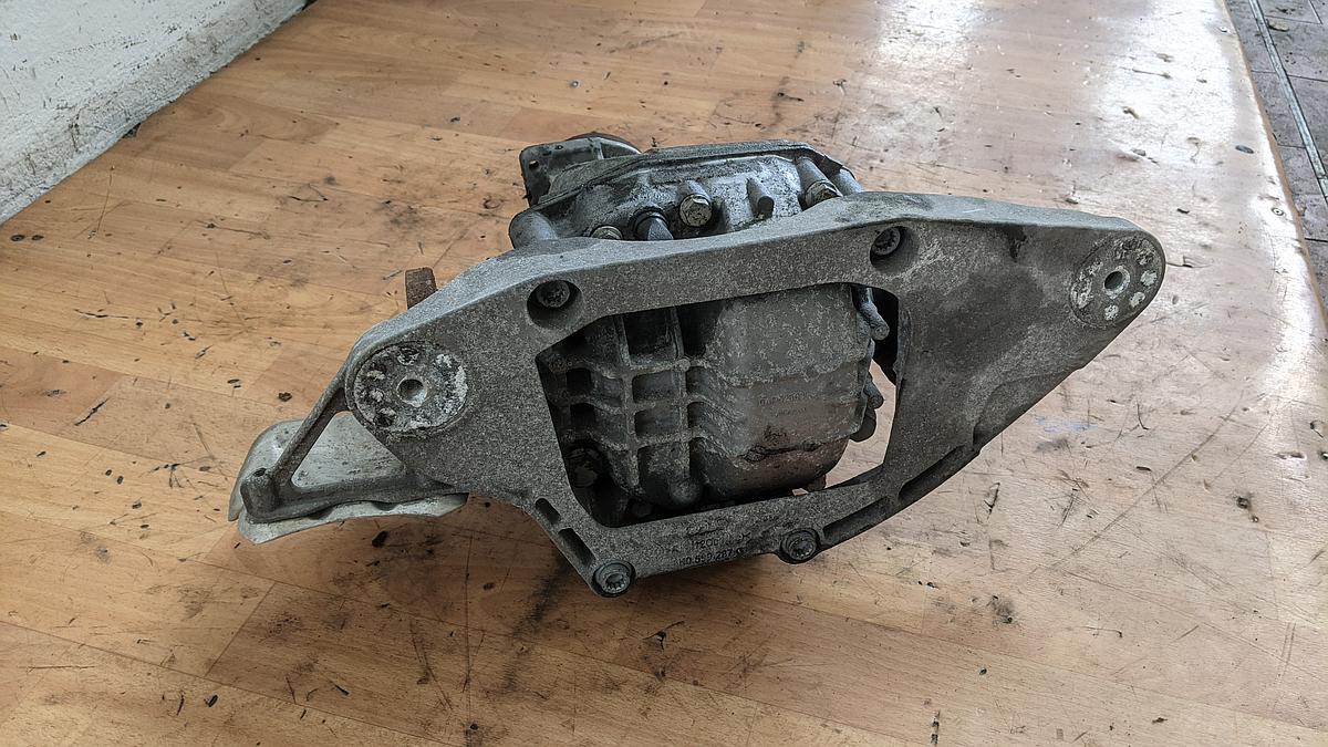 Audi A6 4G C7 Avant Differential hinten Hinterachsgetriebe MNB