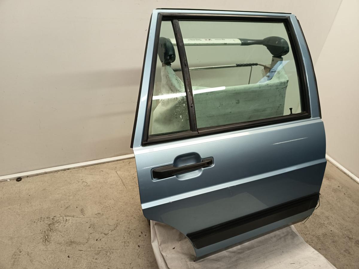VW Passat Variant 32B Bj 1987 original Tür hinten rechts LD5U Hellblau met