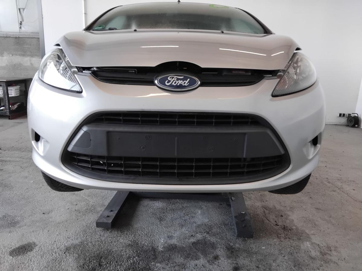 Ford Fiesta JA8 original Stossf&auml;nger Sto&szlig;stange vorn Polarsilbermetallic BJ2009