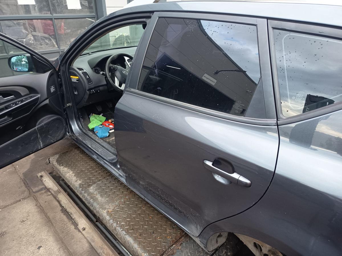Kia cee&acute;d_sw ED original T&uuml;r hinten links Fond Rohbau 5K Piston Gray Bj 2010