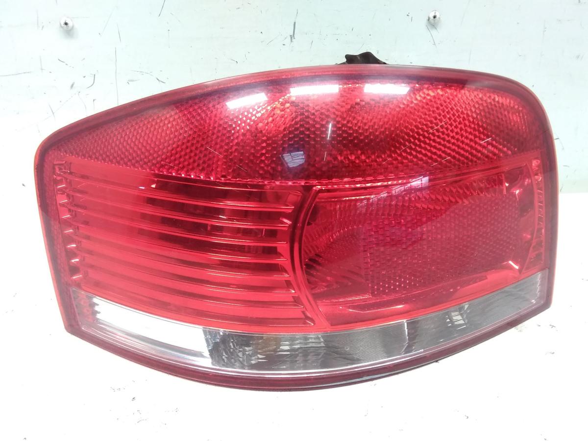 Audi A3 8P original R&uuml;ckleuchte Heckleuchte links 3-t&uuml;rig BJ2007